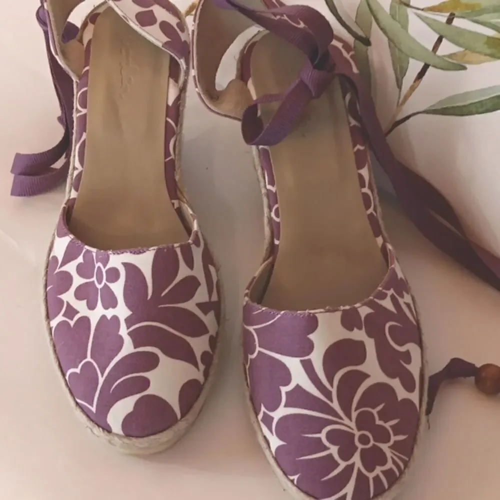 Boden Fabric Floral Wedge Espadrilles
